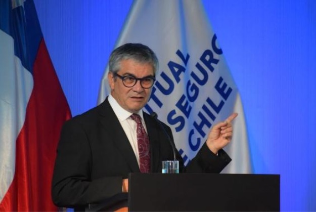 Ministro de Hacienda visita Mutual para abordar los desafíos de la educación financiera